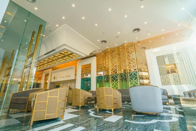 New Season Square Hotel 4