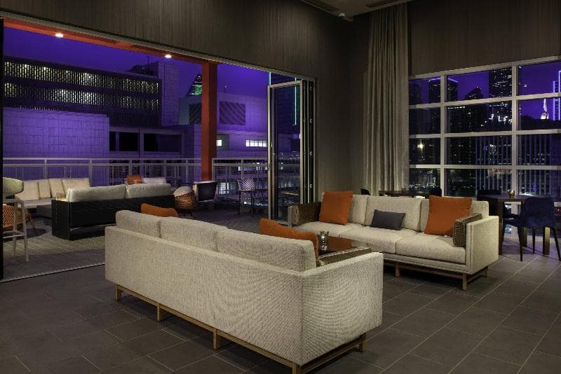 Courtyard By Marriott Dallas Downtown/Reunion District 3