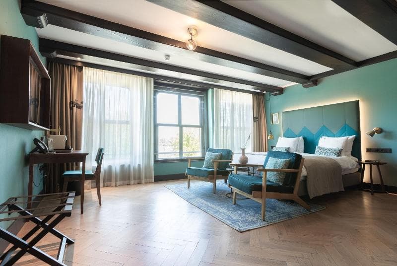 The Hendrick's Hotel 4