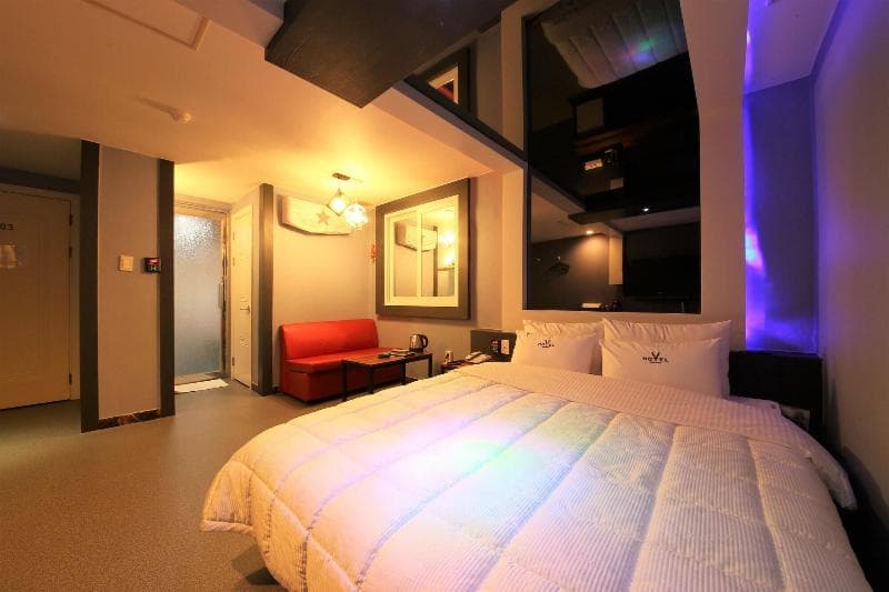 V Hotel Munhyun 3
