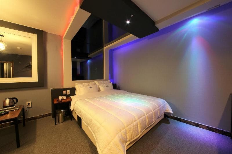 V Hotel Munhyun main
