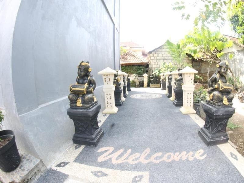 Sari Buana Bed And Breakfast 3