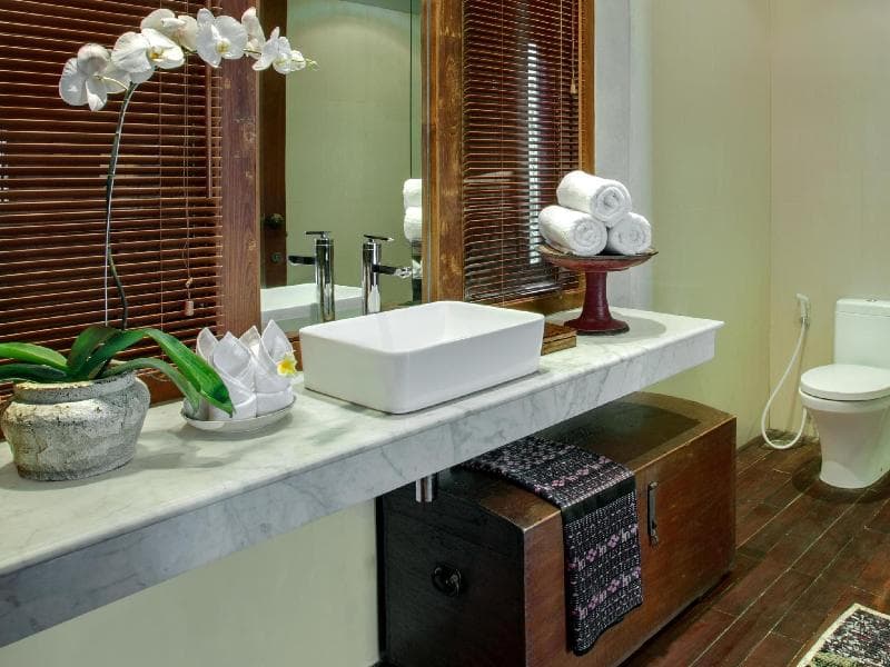 Room & Vespa Suite 3 5
