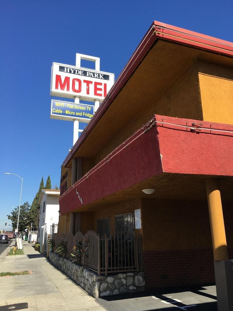 Hyde Park Motel 5