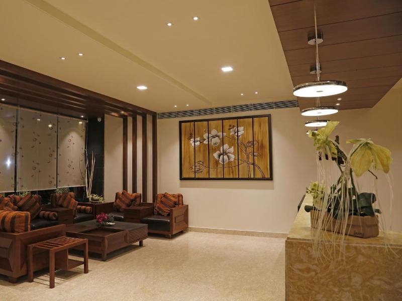 Xenious Ln Courtyard Hotel 3