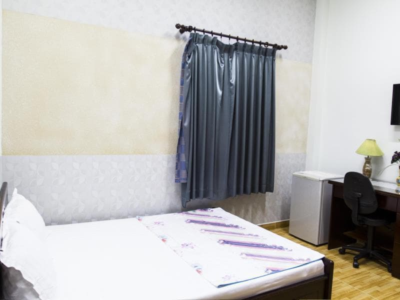 Spring Hotel 5
