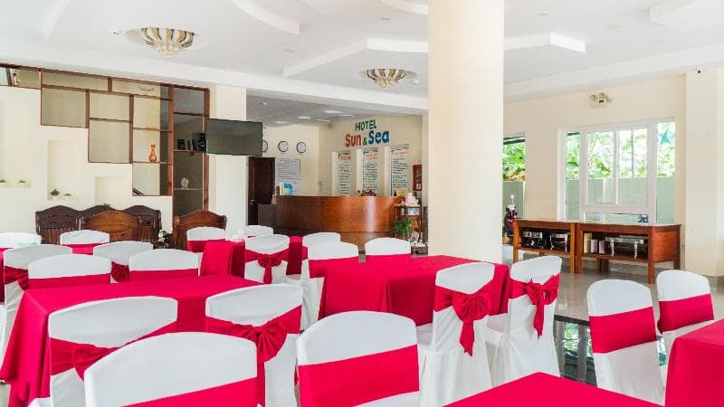 Sun & Sea Hotel main