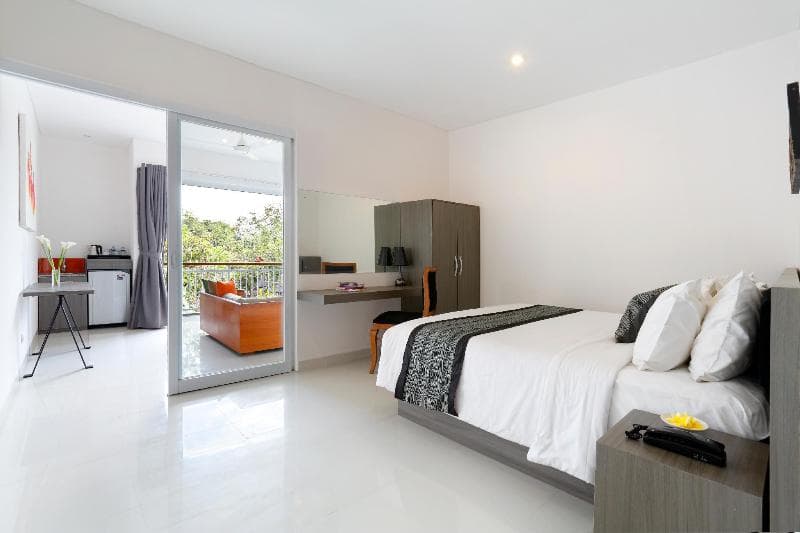 Harmony Beach Suites main