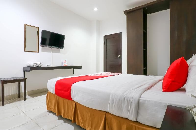 Oyo 1666 Grand Pudjawan Hotel 5
