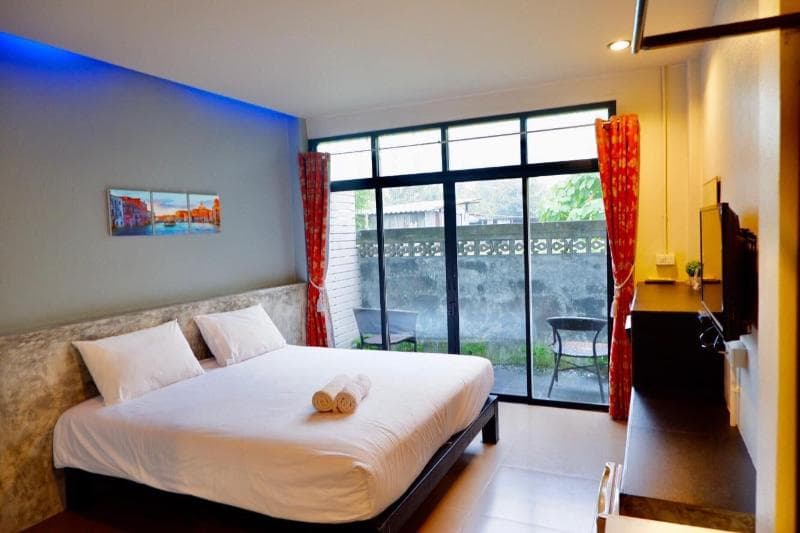 Loma Place Hotel photo 1