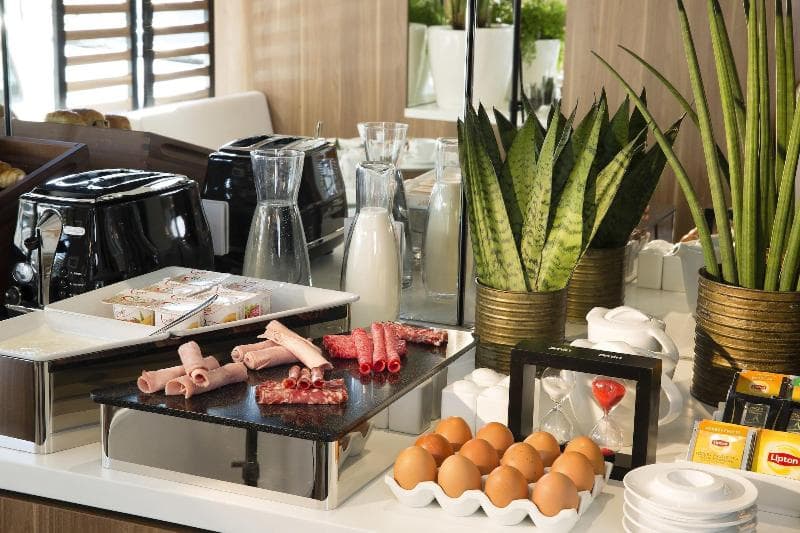 Hotel Eiffel Turenne 4