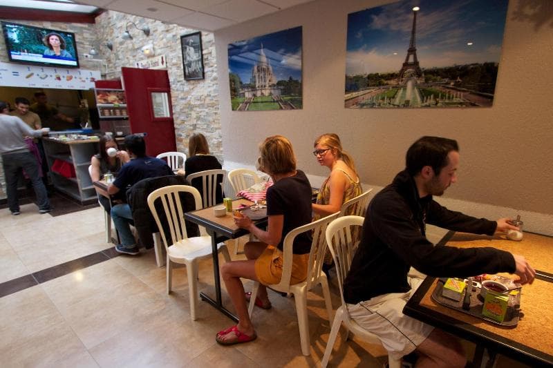 Bastille Hostel (Adults only) 5