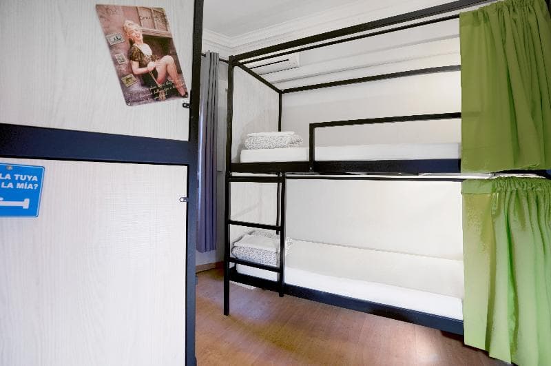 Wow Hostel Barcelona (Adults Only) 4