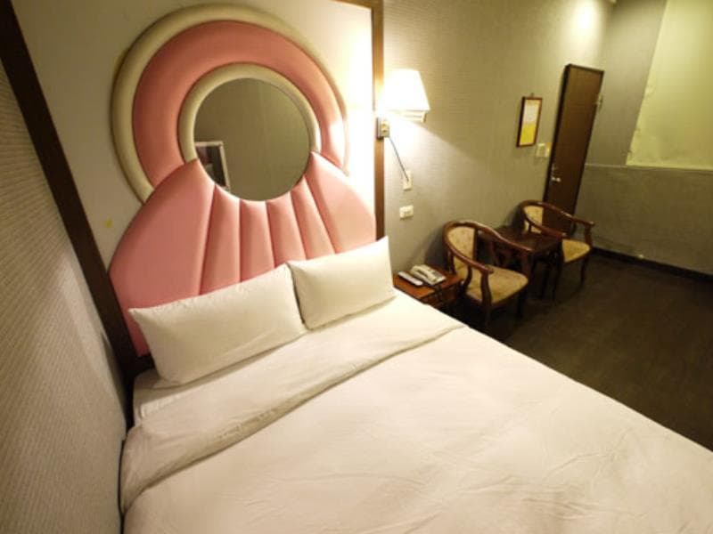Fuchia Hotel 5