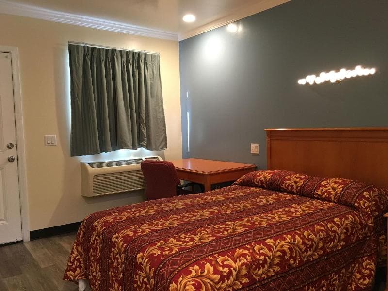 Lincoln Park Motel photo 1