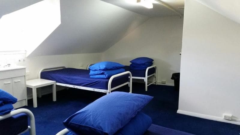 Summer House Backpackers 4