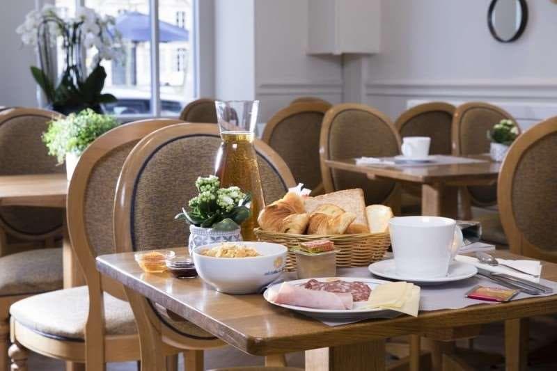 A L'hotel Des Roys photo 1