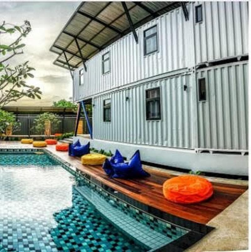 Us Hostel 3