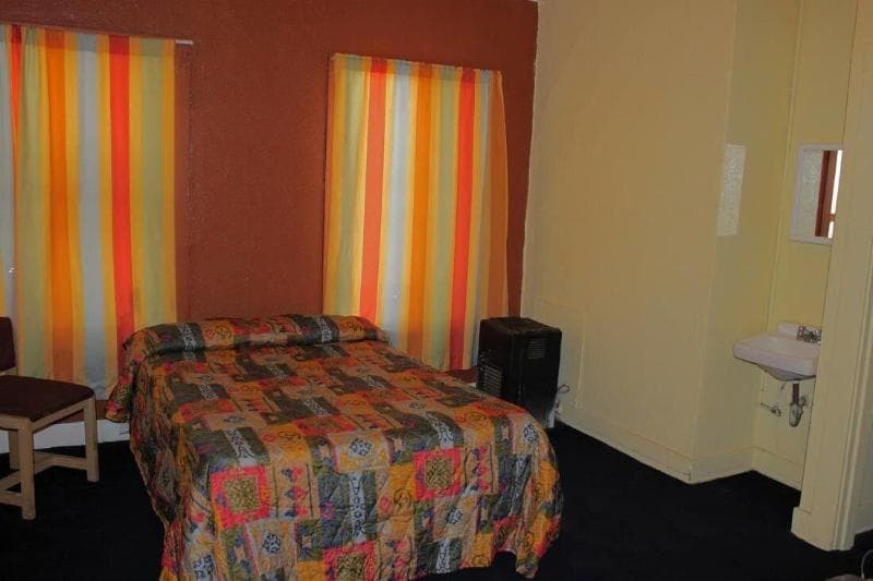 West Inn Hollywood La 4