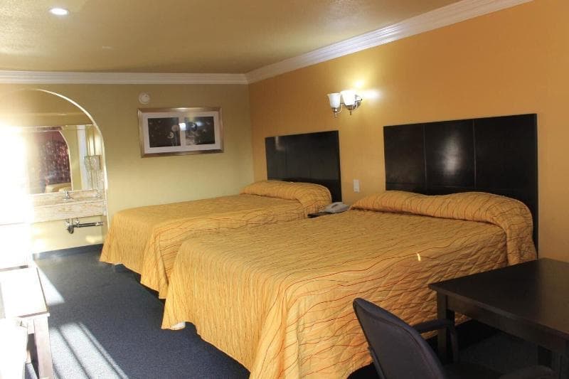 El Rancho Inn main