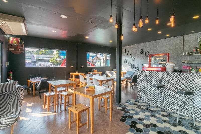 1715 House & Caff Resort Phuket 3