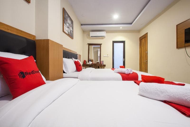 Reddoorz Premium @ Jalan Cengkeh Malang photo 1