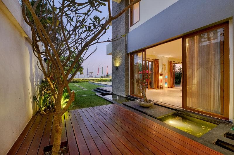 Kutus Kutus Keramas Villa