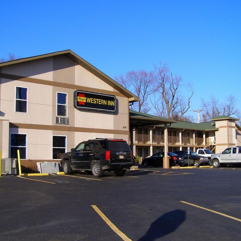 First Western Inn Caseyville 4