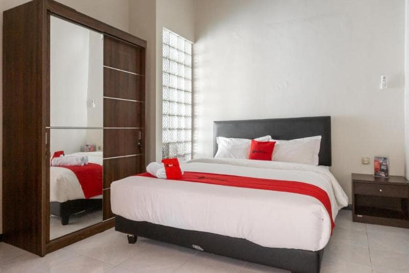 Reddoorz @ Soekarno Hatta Indah photo 1