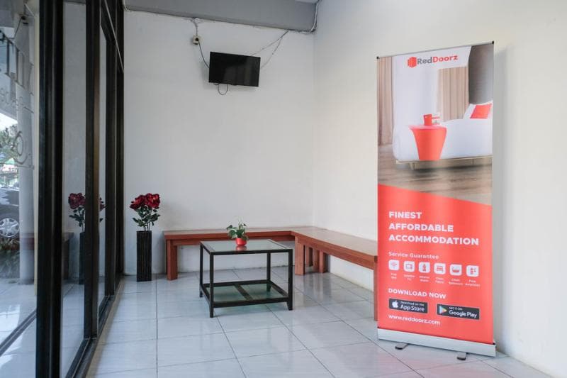 Reddoorz Near Ahmad Yani Airport 3 4