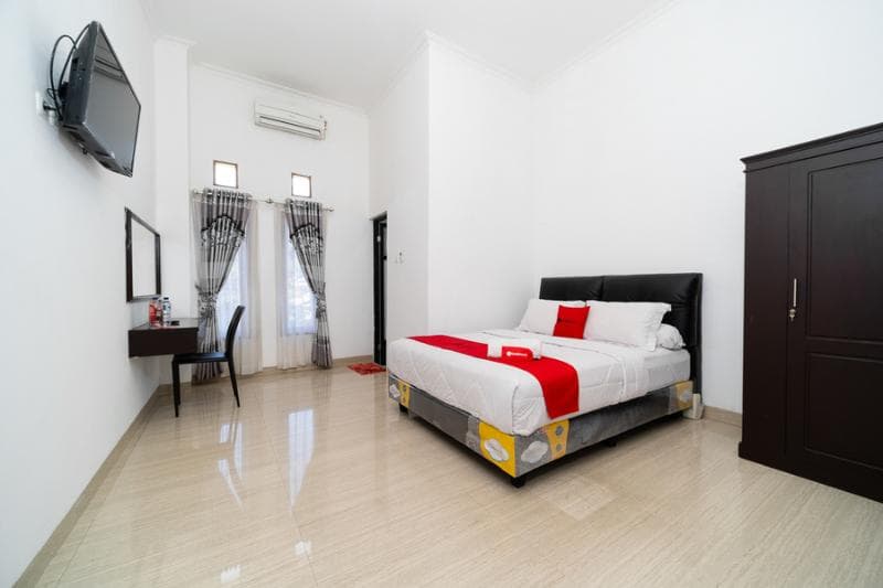 Reddoorz near Makassar Town Square 2 3