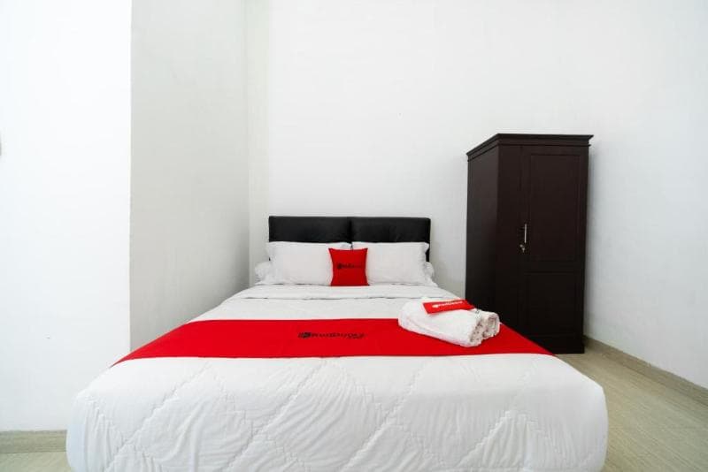 Reddoorz near Makassar Town Square 2 main