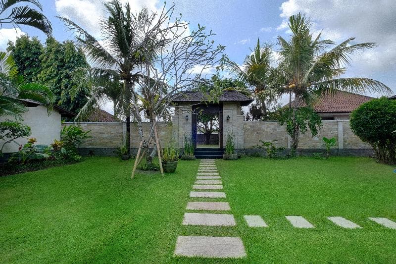 Kutus Kutus Ketewel Villa 2