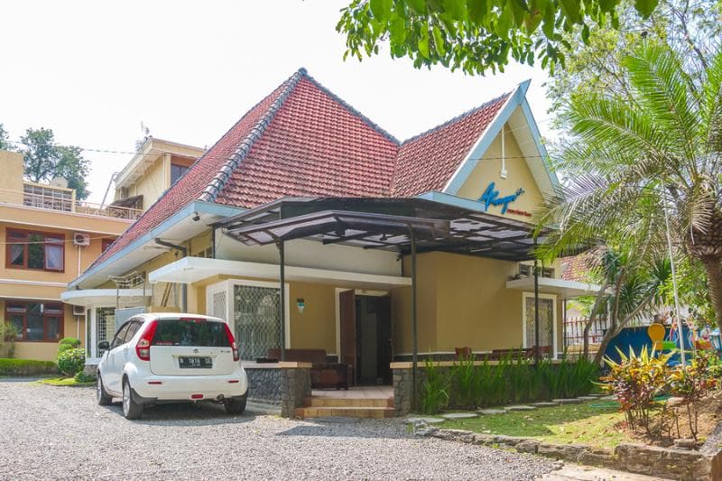 Reddoorz Plus Near Brawijaya Museum 4