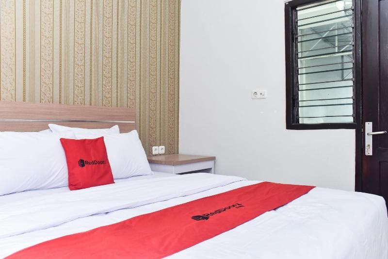 Reddoorz Plus Near Malang Town Square 2