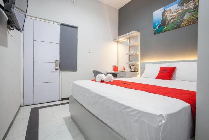 Reddoorz Plus Near Politeknik Negeri Malang 2