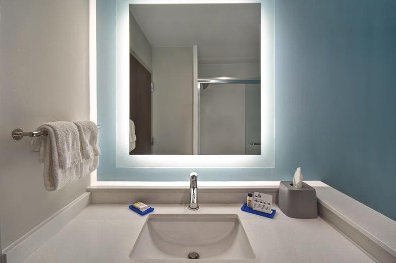 Holiday Inn Express And Suites Galveston Beach 3