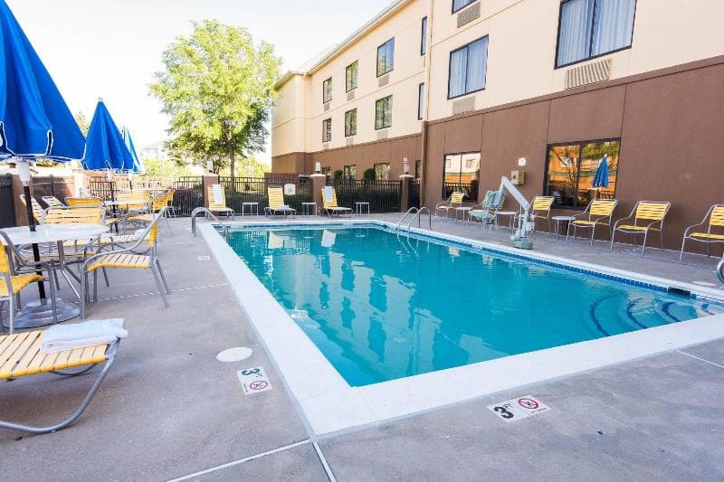 Fairfield Inn & Suites Chesapeake 2