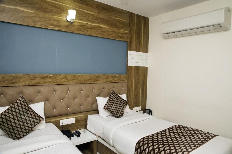 Hotel Ganges Grand 4