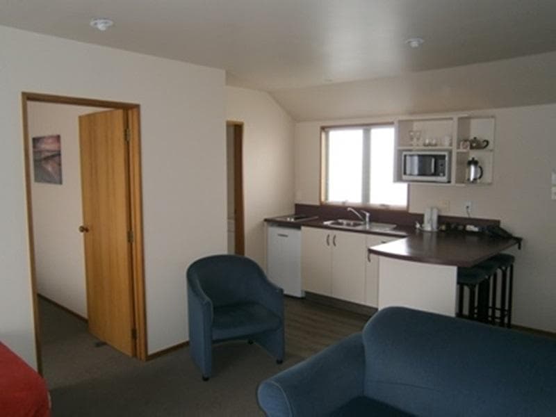 Deans Bush Motel 4