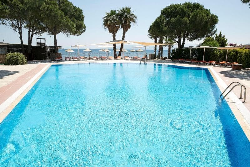 Sea Side Beach Club photo 1