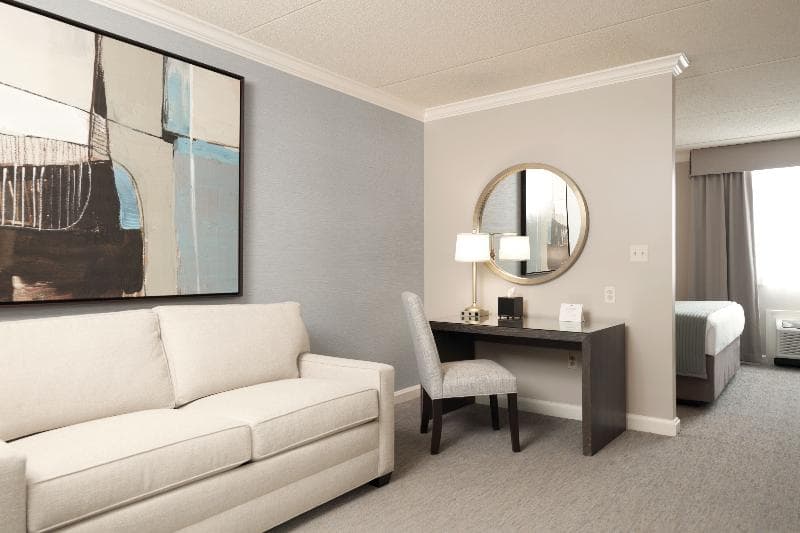 Ethan Allen Hotel 5