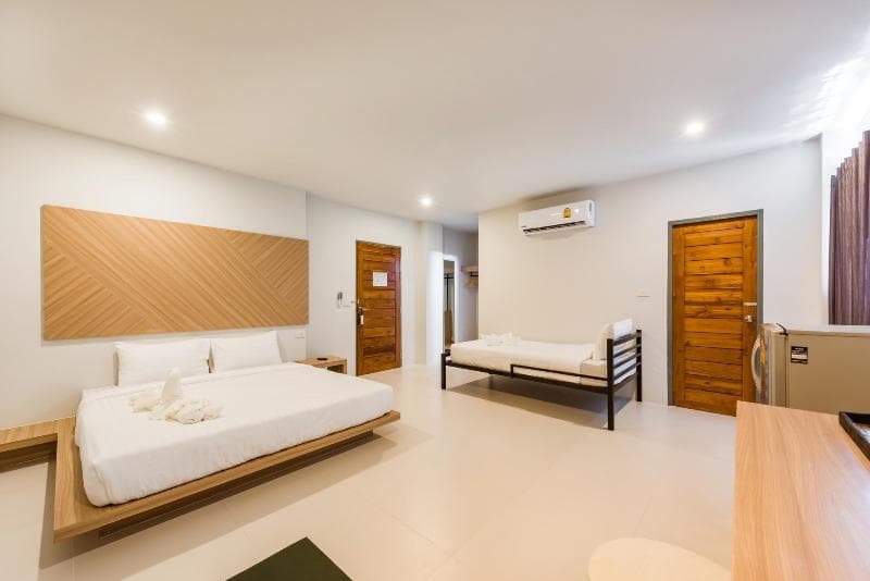 Phuket Marine Poshtel 3