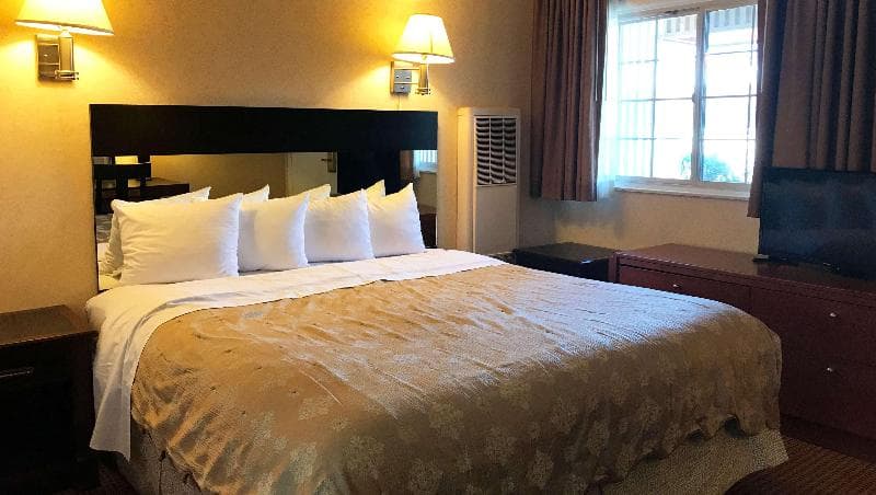 Pacific Heights Inn By Magnuson Worldwide 5