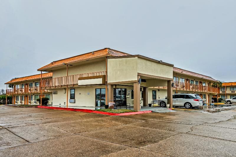 Oyo Hotel Lake Charles Hwy 10 photo 1