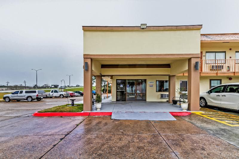Oyo Hotel Lake Charles Hwy 10 2