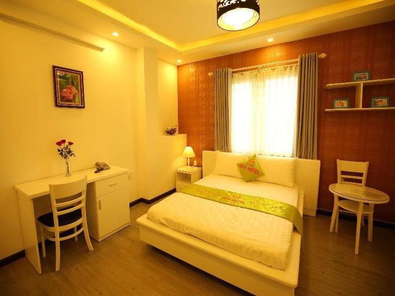 New Hotel main