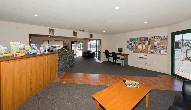 Lobster Inn Motor Lodge photo 1