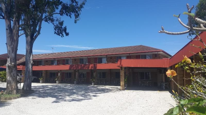 Chaparral Motel main