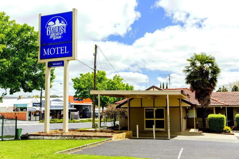 Bathurst Motor Inn 3